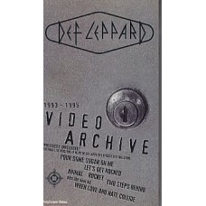 VHS - Def Leppard – Video Archives - Japan, Original + 5 значков!